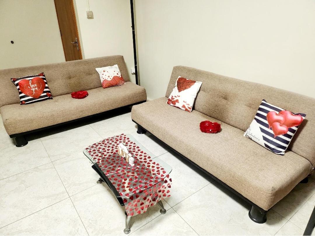 Kot Nu - Beach Themed Apartment - 3 Mins Walk From The Sea Flic-en-Flacq Exterior foto